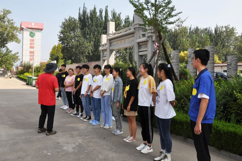 熱烈祝賀信川機械職工子弟金榜題名！