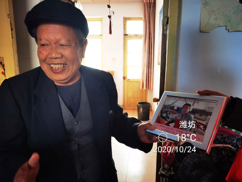 重陽情更濃--信川機(jī)械開展重陽節(jié)走訪慰問活動