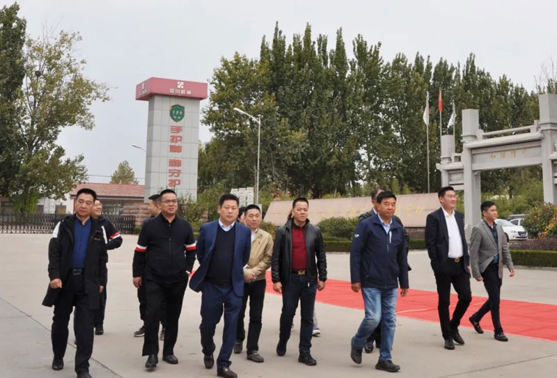 熱烈歡迎華商書(shū)院物流包裝聯(lián)盟蒞臨山東天利源參觀交流！