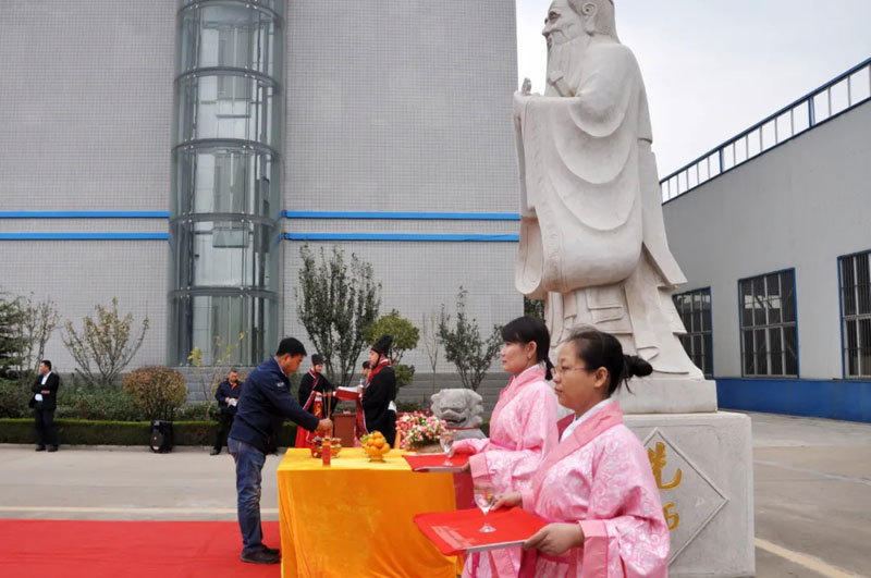 熱烈歡迎華商書(shū)院物流包裝聯(lián)盟蒞臨山東天利源參觀交流！
