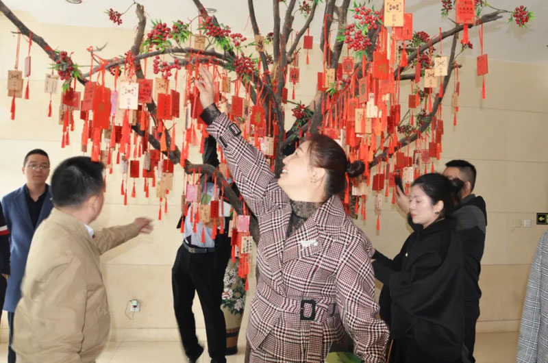 熱烈歡迎華商書(shū)院物流包裝聯(lián)盟蒞臨山東天利源參觀交流！