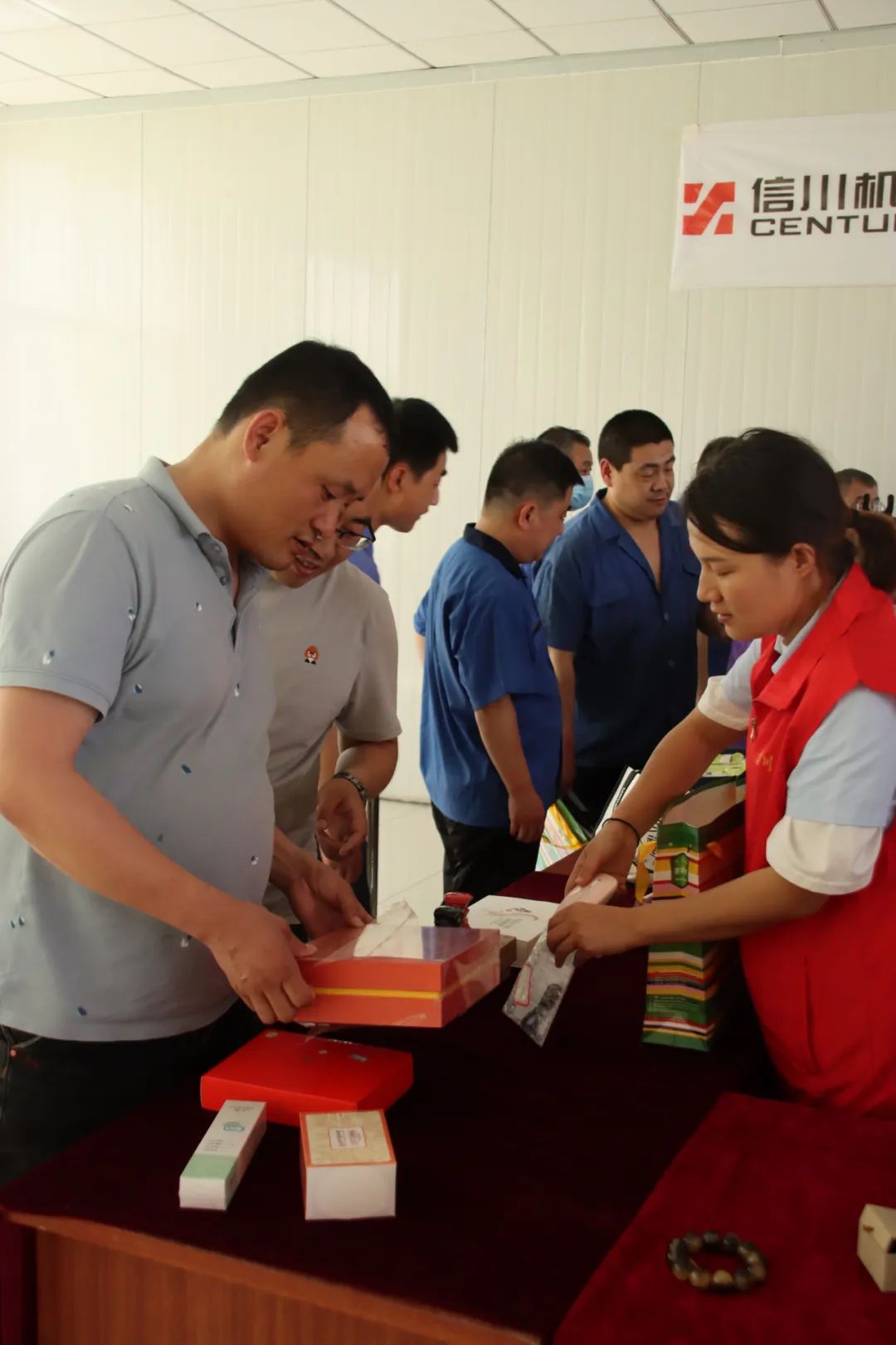 風(fēng)雨十五載 聚力筑未來 | 信川機(jī)械舉辦慶十五周年“斷舍離”義賣會！